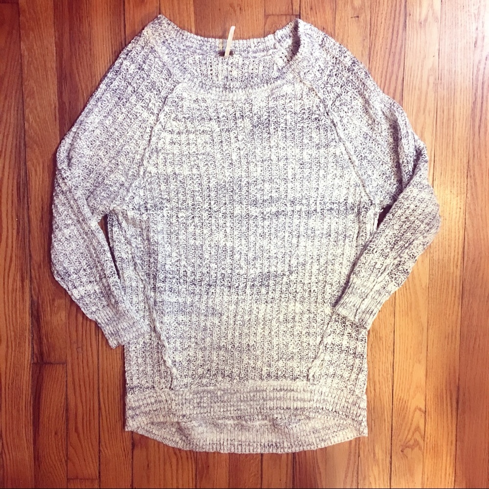 🆕Free People White/Gray Oversized Sweater- S